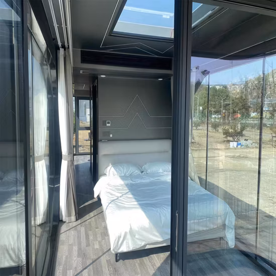 Outdoor Solar Power Bank Storage Portable Mobile Power 900W for Home Outdoor Emergency Camping